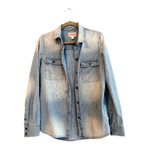 True Religion Denim Shirt Womens M Medium Light Blue Faded Long Sleeve Pockets